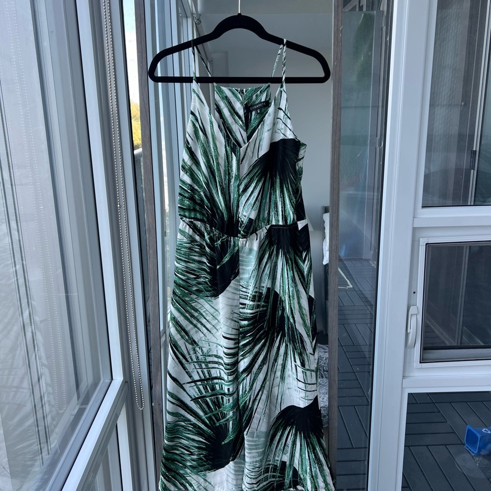 Dynamite Tropical Leaf Print Jumpsuit